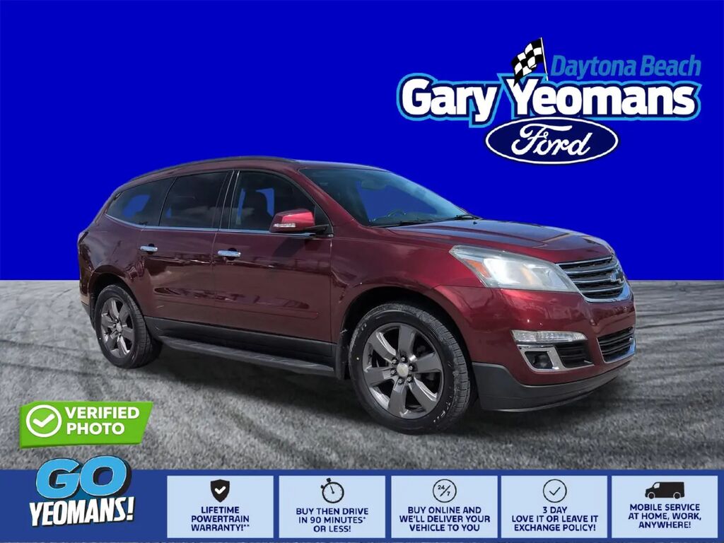 2017 Chevrolet Traverse LT — photo 1 of 13