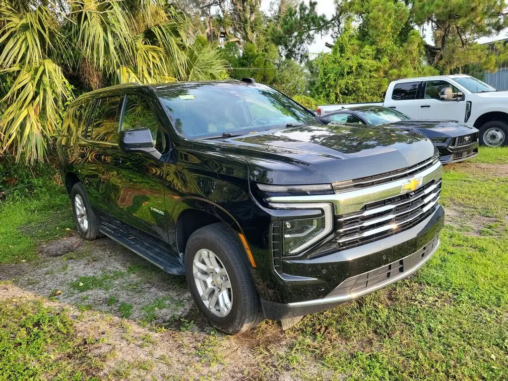2025 Chevrolet Tahoe LT — photo 1 of 36