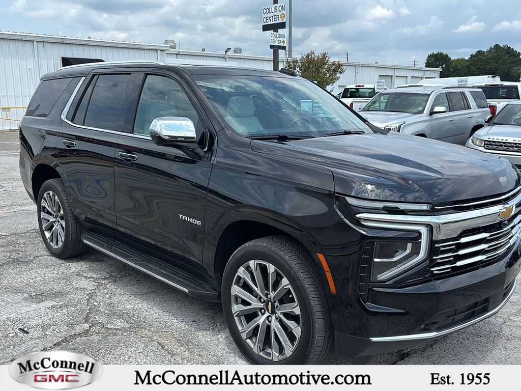 2025 Chevrolet Tahoe Premier — photo 1 of 20