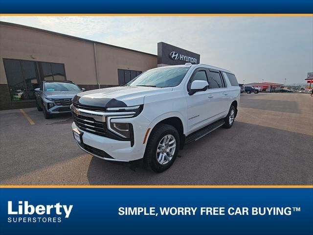 2025 Chevrolet Suburban LS