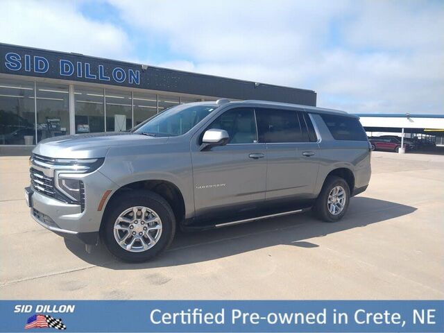 2025 Chevrolet Suburban LT