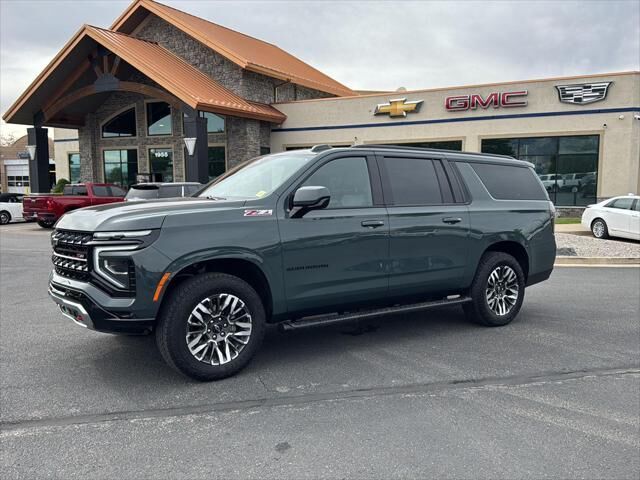 2026 Chevrolet Suburban Z71 — photo 1 of 13