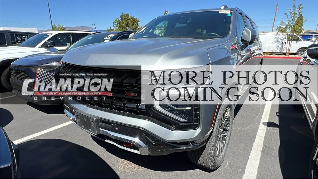 2025 Chevrolet Suburban Z71 — photo 1 of 3