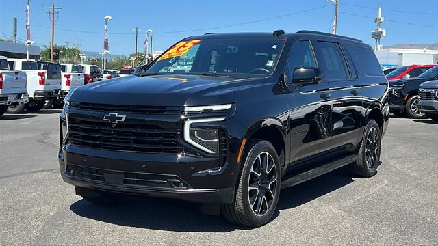 2025 Chevrolet Suburban RST