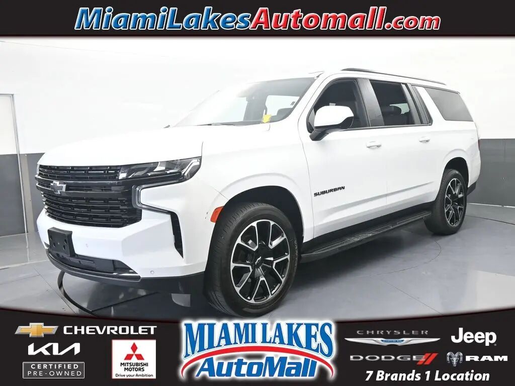 2024 Chevrolet Suburban RST — photo 1 of 13