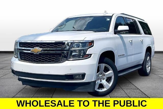 2016 Chevrolet Suburban LT — photo 1 of 13