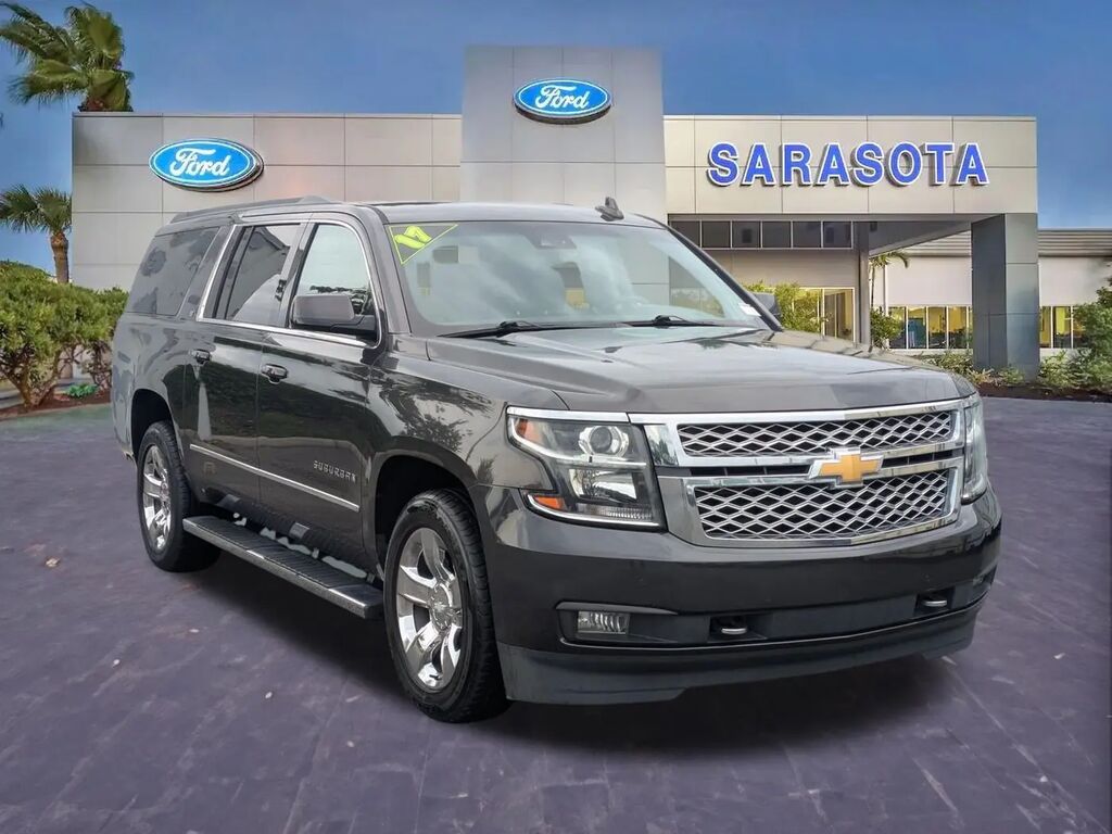 2017 Chevrolet Suburban LT — photo 1 of 39