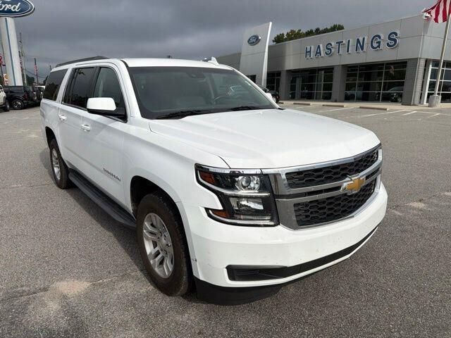 2019 Chevrolet Suburban LT — photo 1 of 13