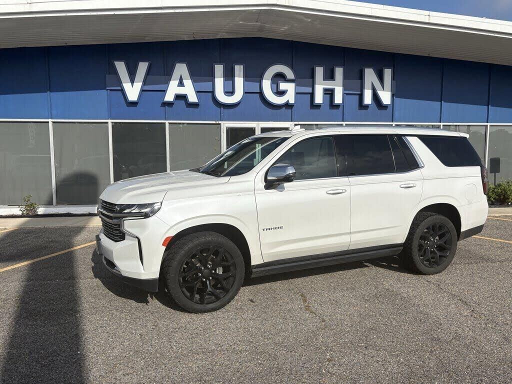 2021 Chevrolet Tahoe Premier — photo 1 of 1
