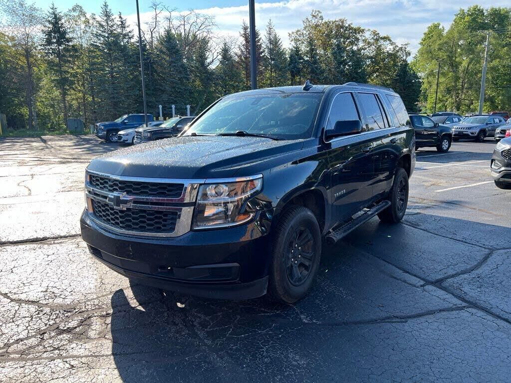 2020 Chevrolet Tahoe LS — photo 1 of 1