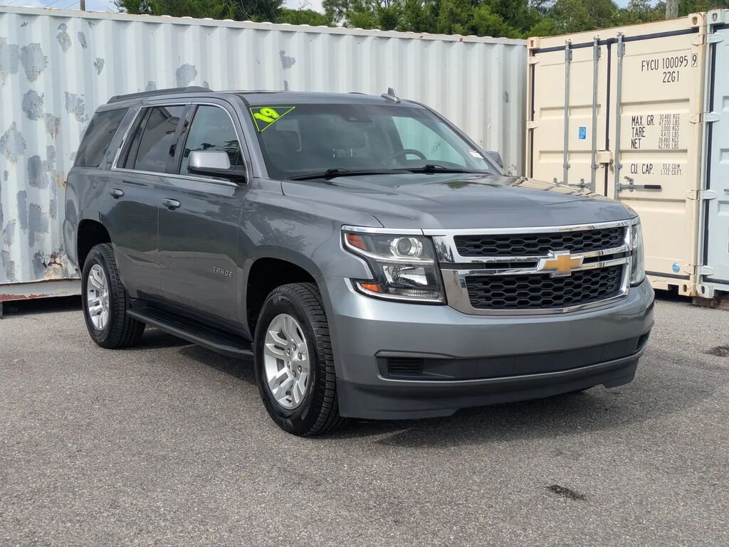 2019 Chevrolet Tahoe LT — photo 1 of 13