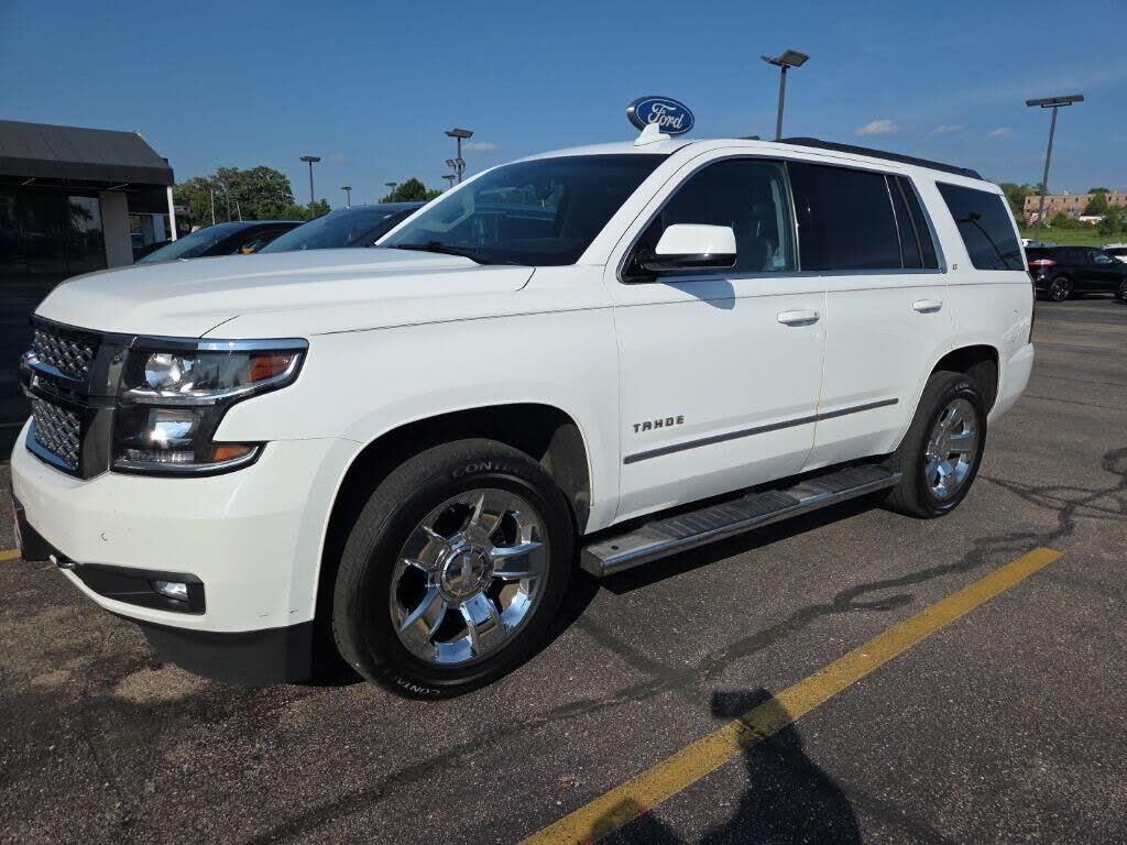 2017 Chevrolet Tahoe LT — photo 1 of 1