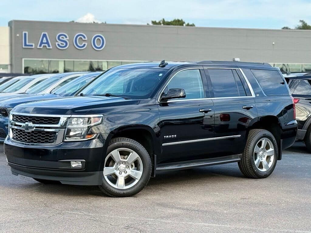 2019 Chevrolet Tahoe LT — photo 1 of 1