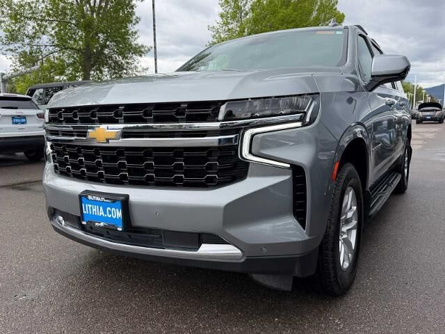 2024 Chevrolet Suburban LS