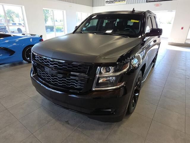 2016 Chevrolet Tahoe LTZ — photo 1 of 13