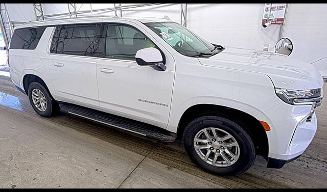 2024 Chevrolet Suburban LT