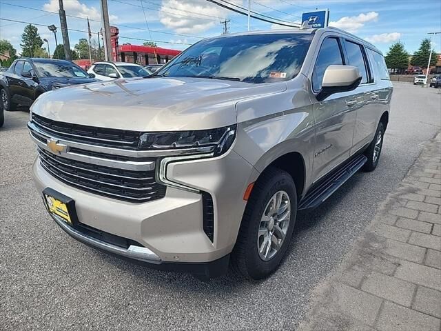 2023 Chevrolet Suburban LT