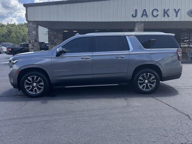 2022 Chevrolet Suburban LT