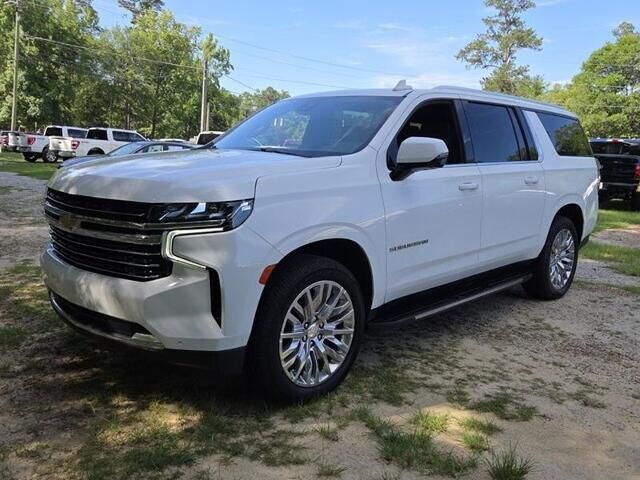 2023 Chevrolet Suburban LT