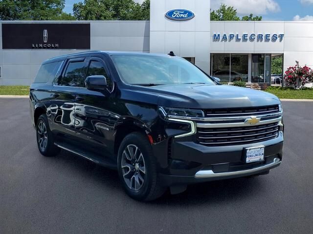 2021 Chevrolet Suburban LT — photo 1 of 13