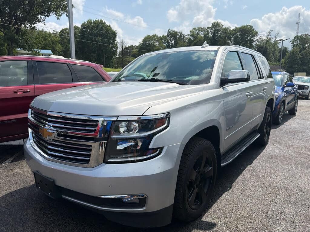 2020 Chevrolet Tahoe Premier — photo 1 of 1