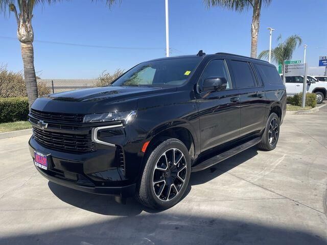 2024 Chevrolet Suburban RST