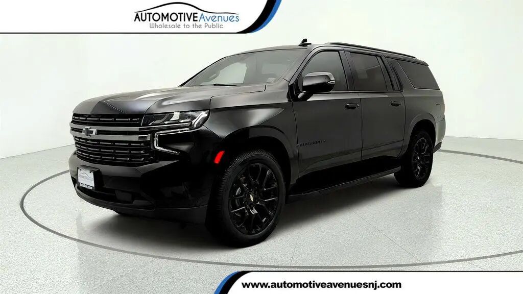2022 Chevrolet Suburban RST — photo 1 of 13