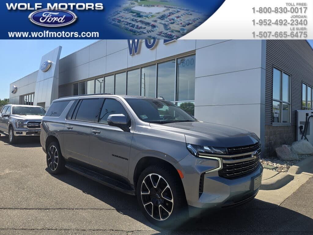2022 Chevrolet Suburban RST — photo 1 of 1