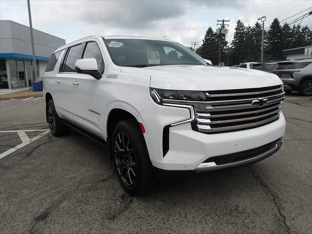 2023 Chevrolet Suburban High Country