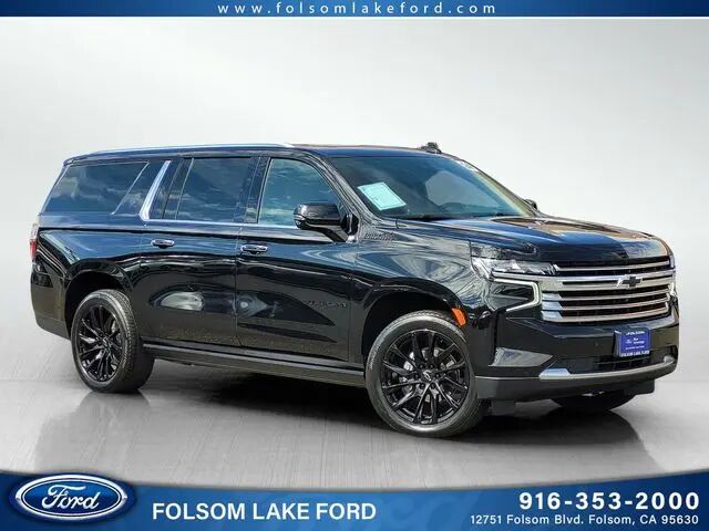 2024 Chevrolet Suburban High Country — photo 1 of 12