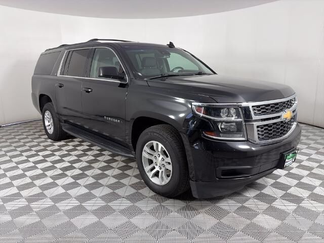 2019 Chevrolet Suburban LT — photo 1 of 13