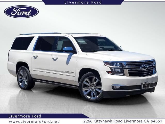 2018 Chevrolet Suburban Premier — photo 1 of 10