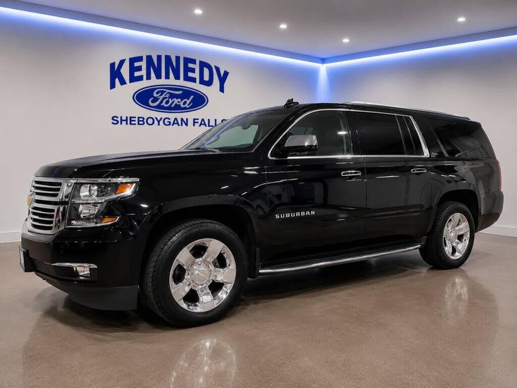 2017 Chevrolet Suburban Premier — photo 1 of 2