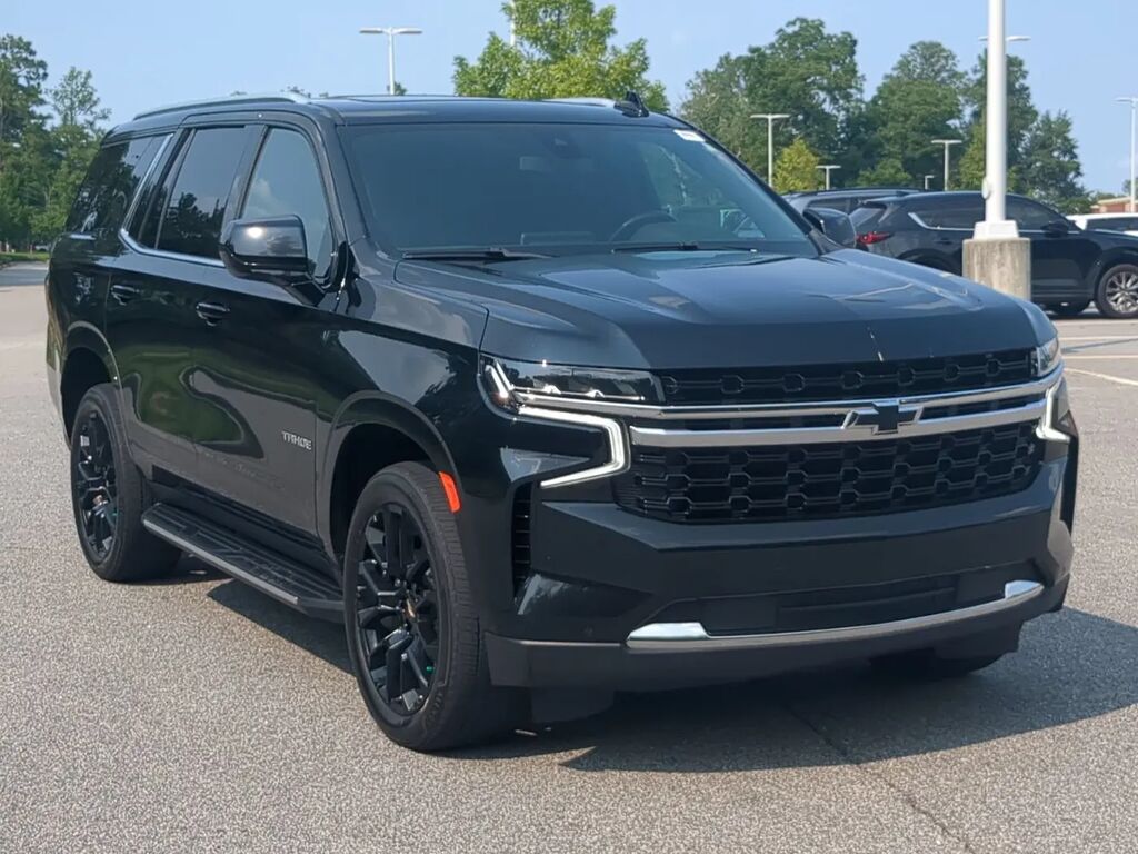 2022 Chevrolet Tahoe LS — photo 1 of 13