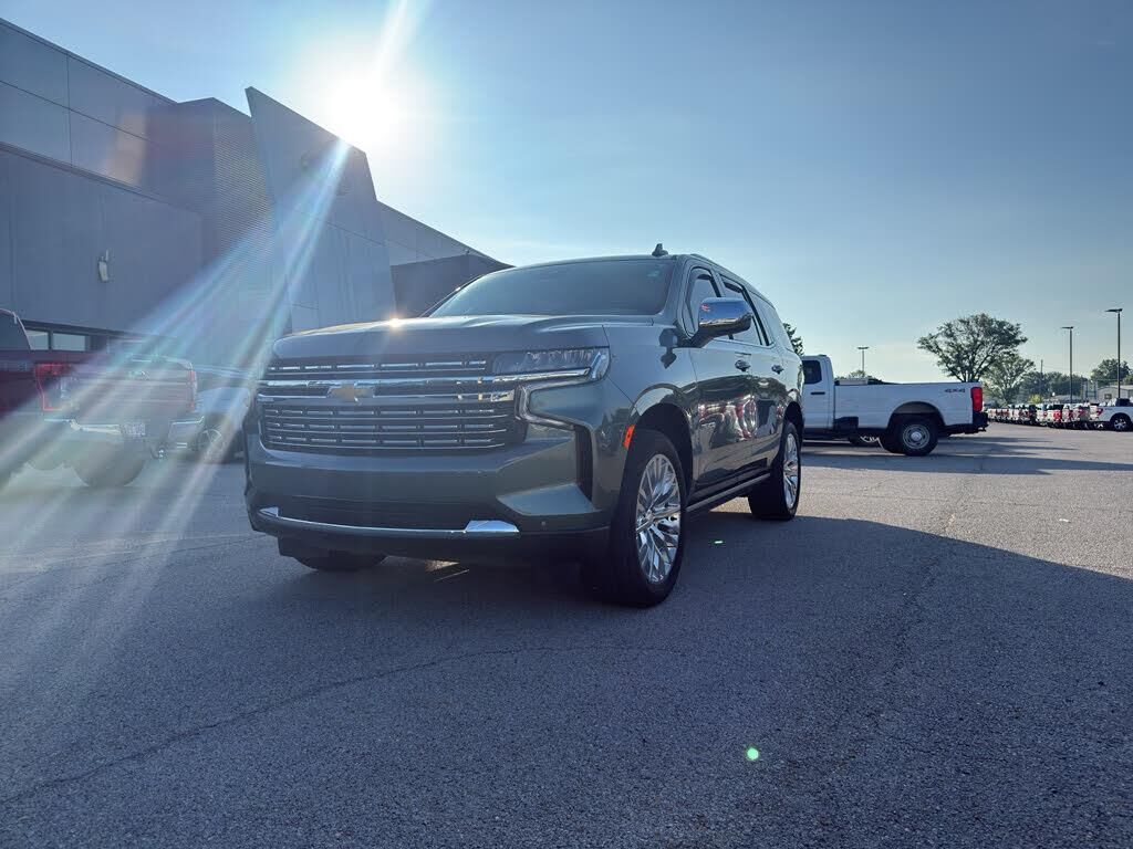 2023 Chevrolet Tahoe Premier — photo 1 of 1