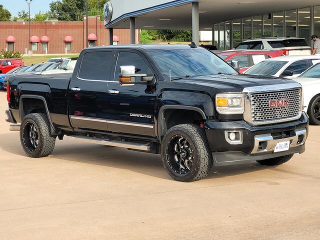 2015 GMC Sierra 2500HD available WiFi Denali — photo 1 of 1
