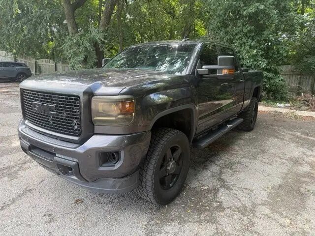 2015 GMC Sierra 2500HD Denali — photo 1 of 4