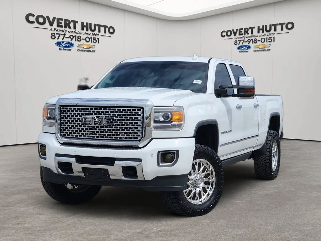 2015 GMC Sierra 2500HD Denali — photo 1 of 13