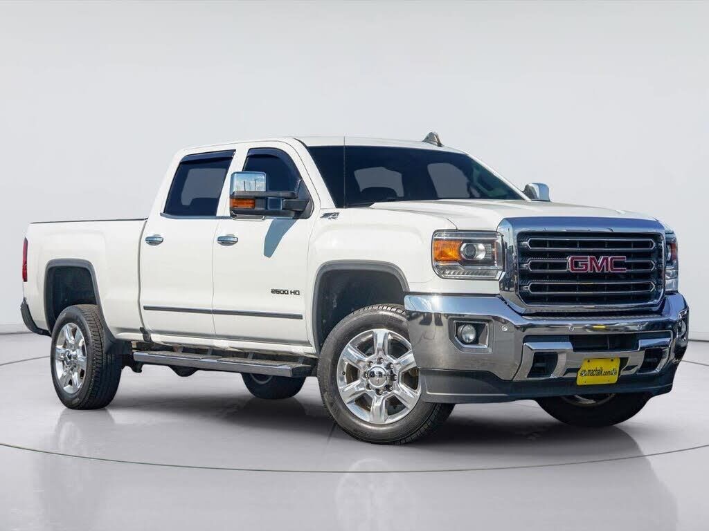 2019 GMC Sierra 2500HD SLT — photo 1 of 1