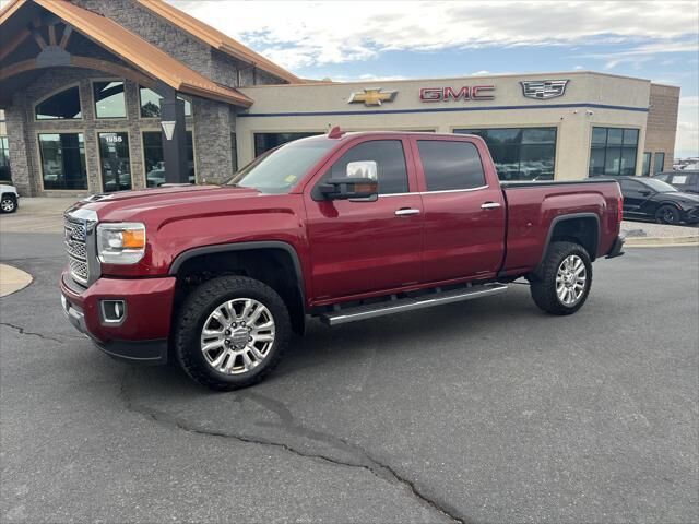2019 GMC Sierra 2500HD Denali — photo 1 of 13