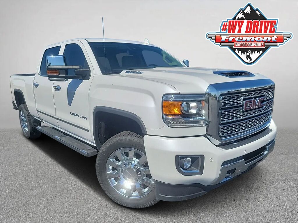 2019 GMC Sierra 2500HD Denali — photo 1 of 13