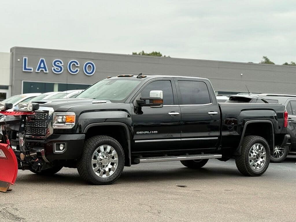 2018 GMC Sierra 2500HD Denali — photo 1 of 1