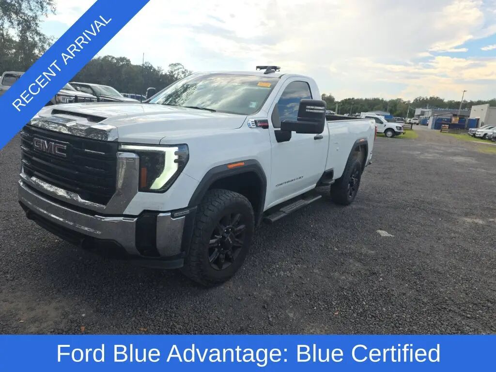 2024 GMC Sierra 3500HD Pro — photo 1 of 8
