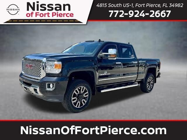 2015 GMC Sierra 3500HD Denali — photo 1 of 12