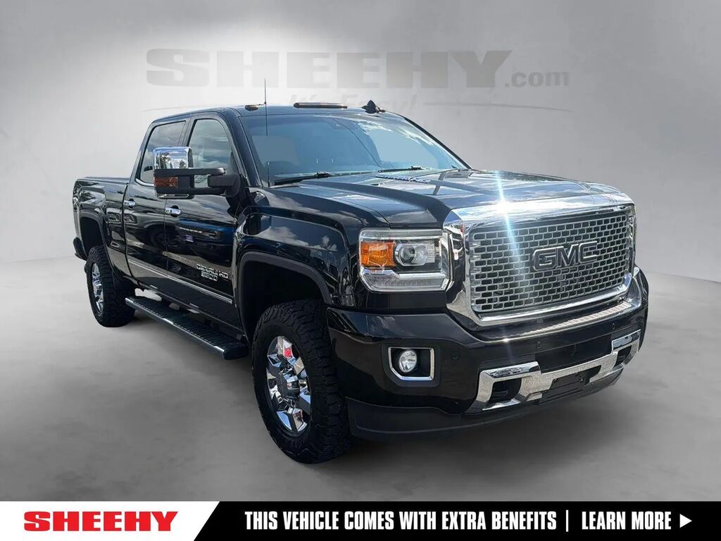 2016 GMC Sierra 3500HD Denali — photo 1 of 10