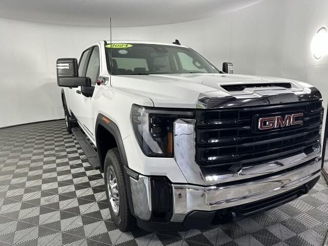 2024 GMC Sierra 2500HD Pro