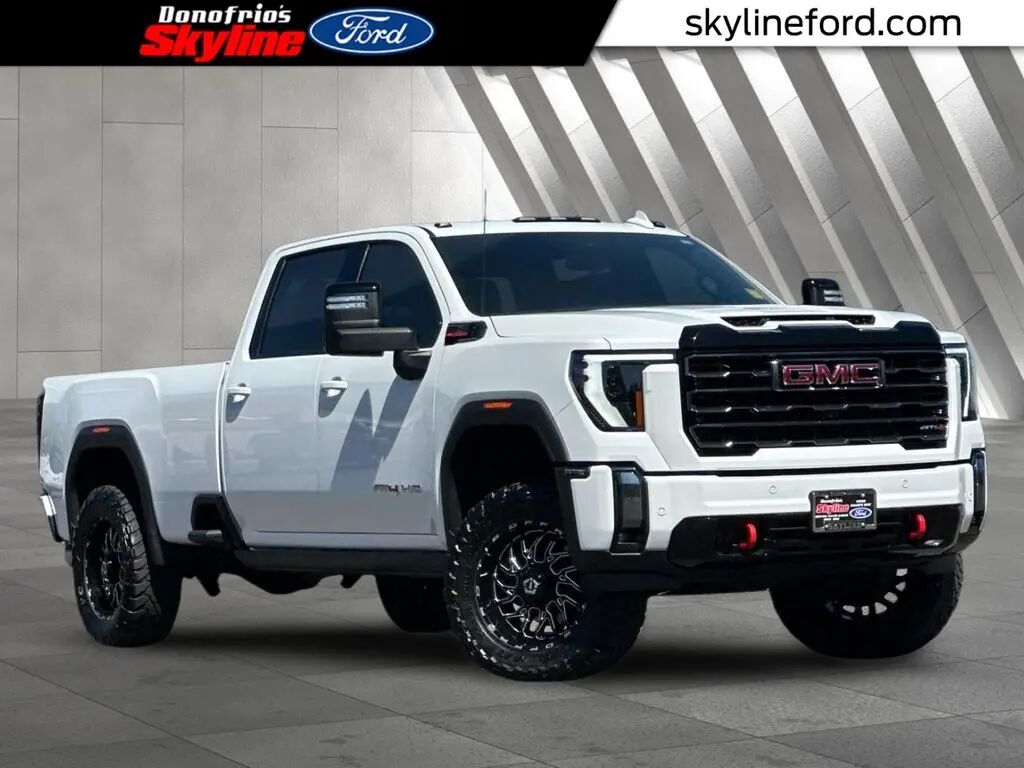 2024 GMC Sierra 2500HD AT4 — photo 1 of 13
