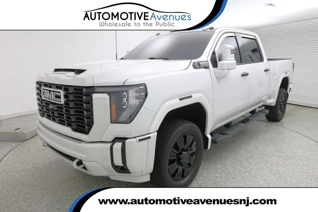 2024 GMC Sierra 2500HD Denali — photo 1 of 13