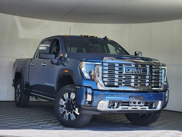 2024 GMC Sierra 2500HD Denali — photo 1 of 13
