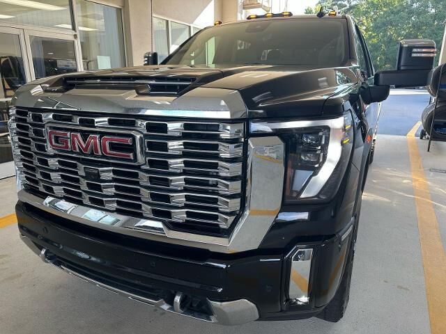 2024 GMC Sierra 2500HD Denali